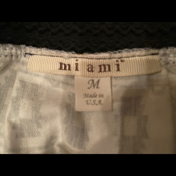 🦋 3/$15 MIAMI black and white Aztec print skater skirt - Picture 7 of 9